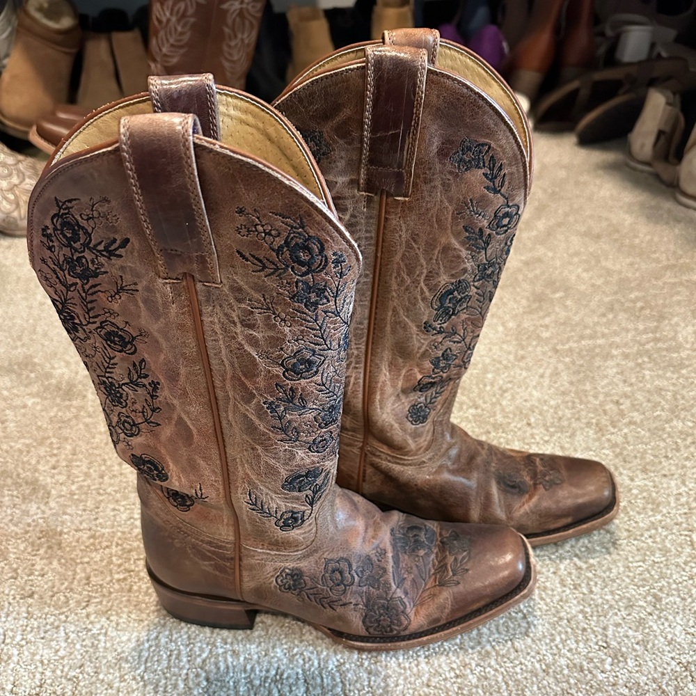 Women’s Cowboy Boots